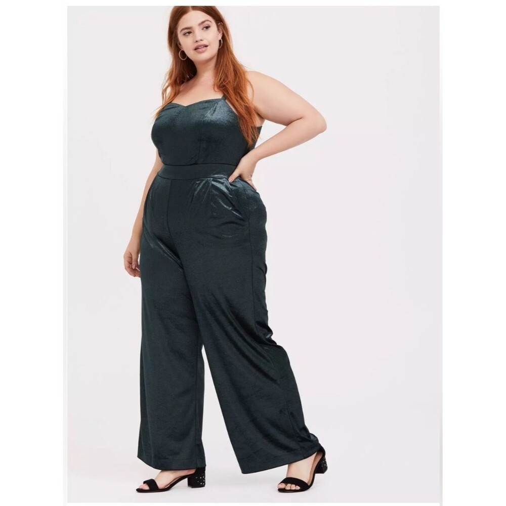 Torrid Wideleg Metallic Velvet Spaghetti Strap Partywear Jumpsuit Sz 14 Holiday - Picture 1 of 9